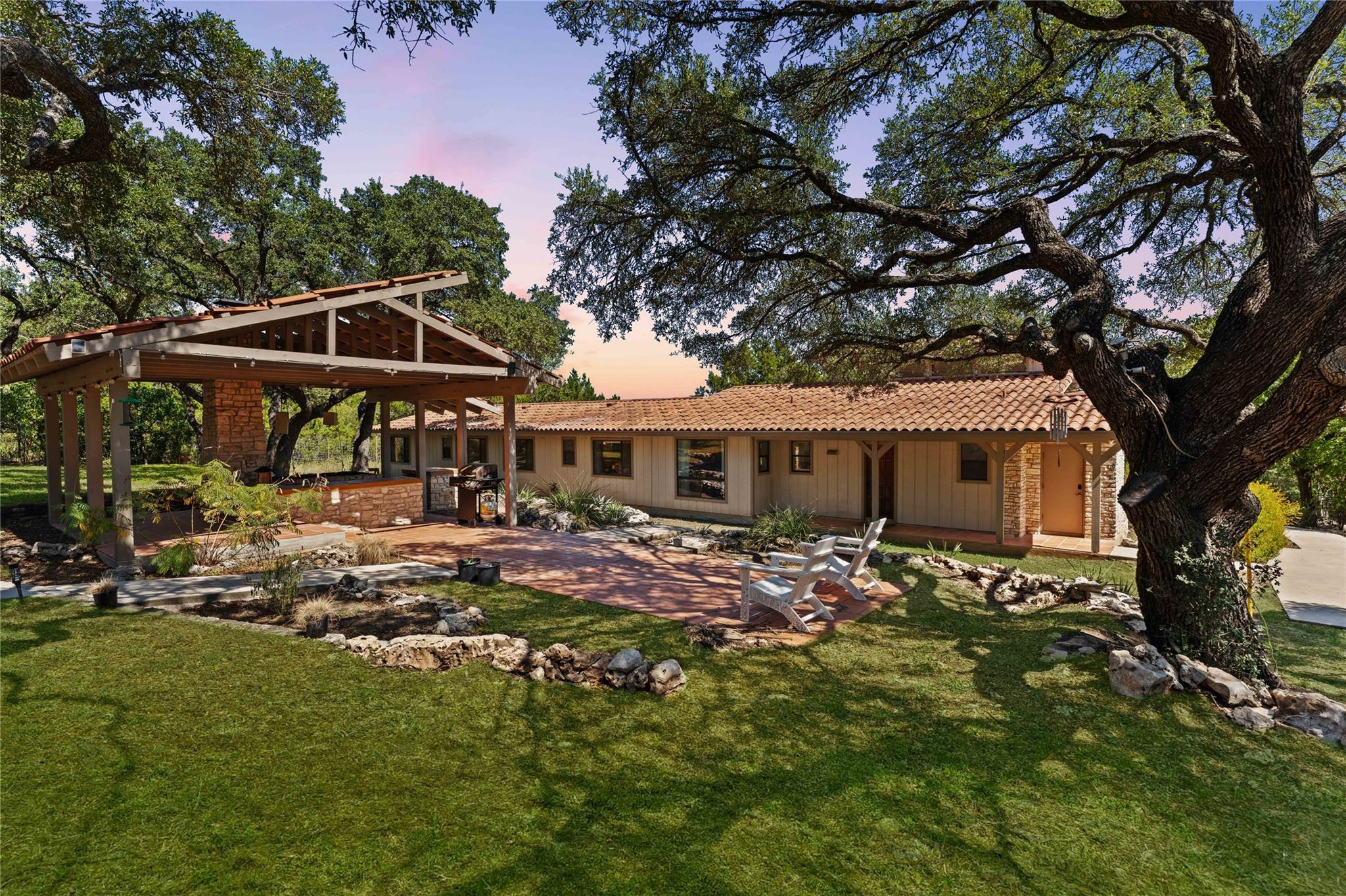 789 Barbara DR