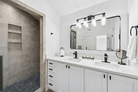 Tiny photo for 14300 Summit View DR, Leander, TX 78641 (MLS # 1811625)