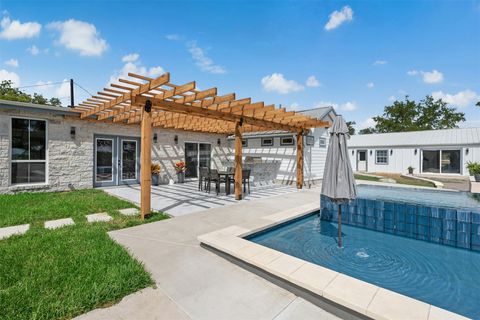 Tiny photo for 14300 Summit View DR, Leander, TX 78641 (MLS # 1811625)