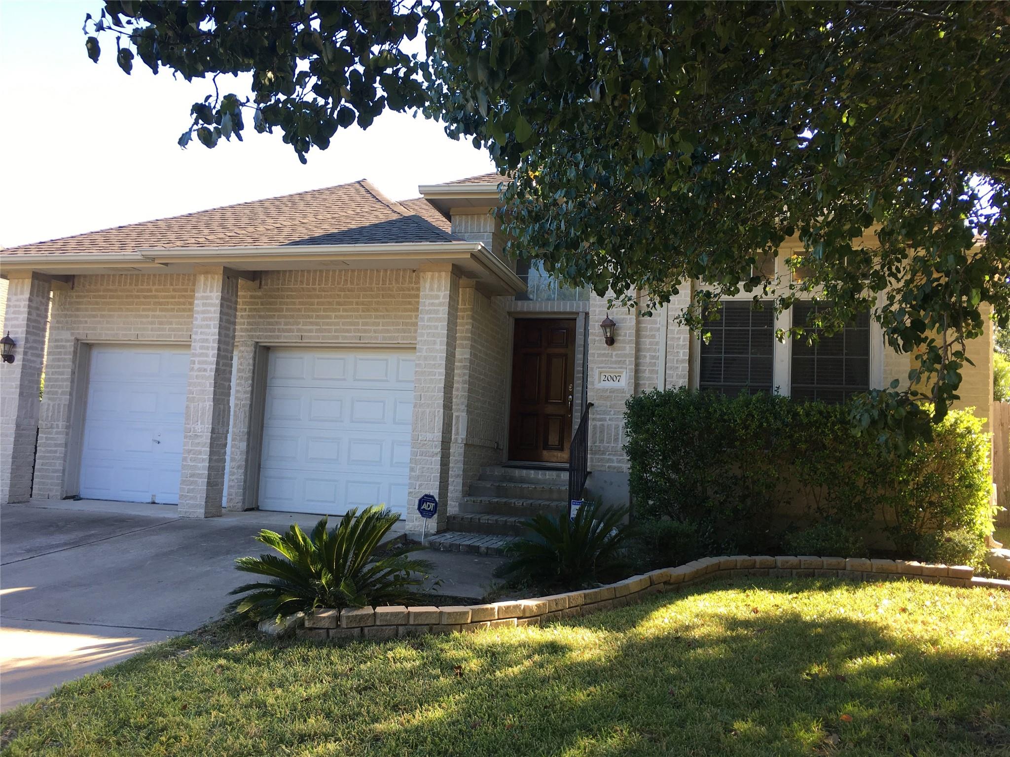 Photo 1 of 29 — 2007 Creole DR, Austin, TX 78727