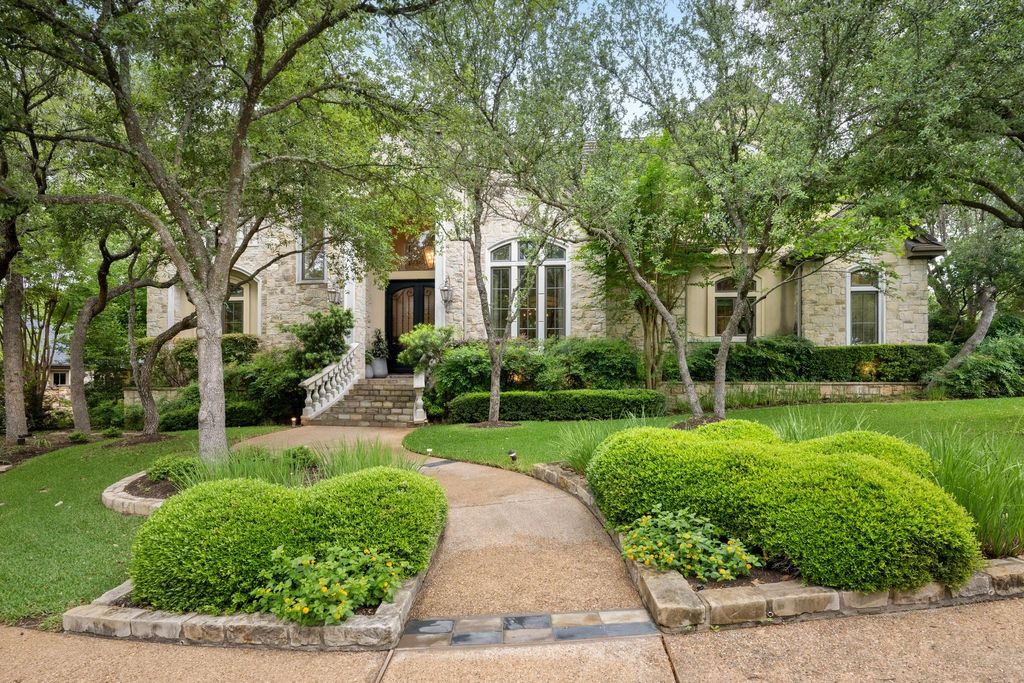 Photo of 2808 Calaw CV, Austin, TX 78746 (MLS # 1091105)