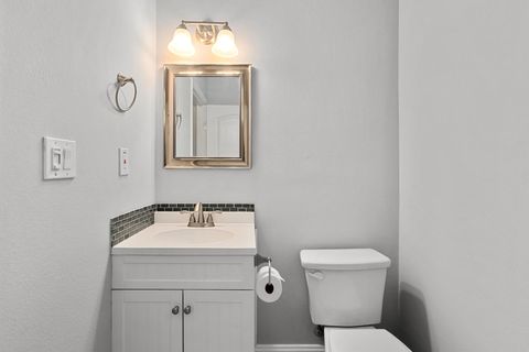 Tiny photo for 2311 Santa Rita ST, Austin, TX 78702 (MLS # 7905150)