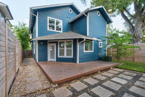 Tiny photo for 2311 Santa Rita ST, Austin, TX 78702 (MLS # 7905150)