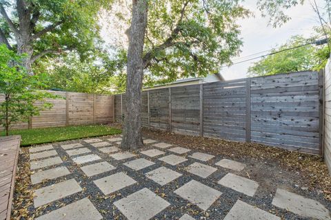 Tiny photo for 2311 Santa Rita ST, Austin, TX 78702 (MLS # 7905150)