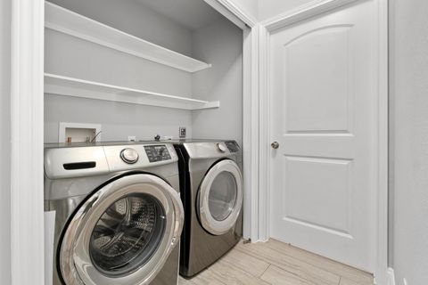 Tiny photo for 2311 Santa Rita ST, Austin, TX 78702 (MLS # 7905150)