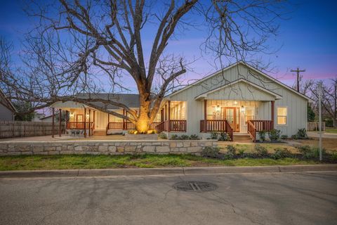 2102 S Church ST Georgetown TX 78626