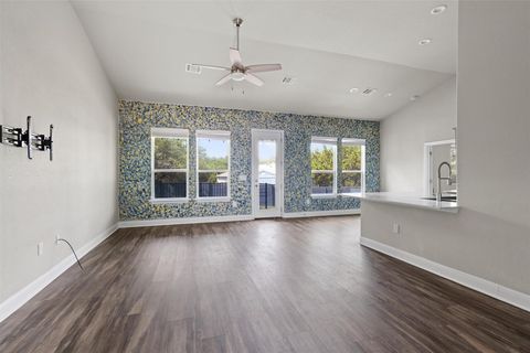 Tiny photo for 21811 Oxford DR, Lago Vista, TX 78645 (MLS # 8165477)