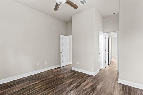 Tiny photo for 21811 Oxford DR, Lago Vista, TX 78645 (MLS # 8165477)