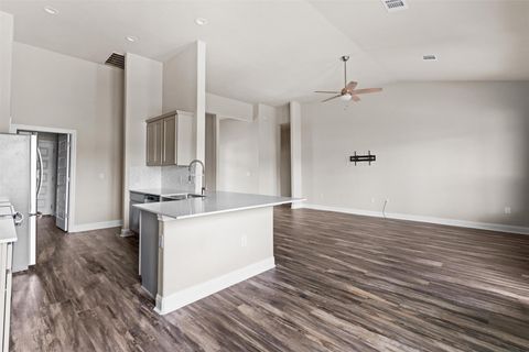 Tiny photo for 21811 Oxford DR, Lago Vista, TX 78645 (MLS # 8165477)