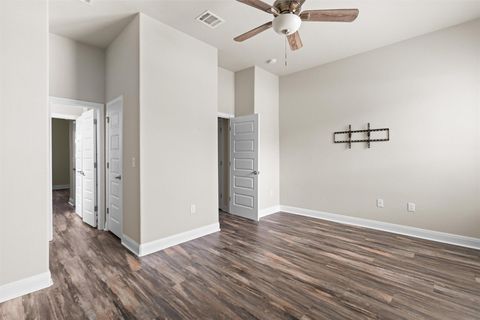 Tiny photo for 21811 Oxford DR, Lago Vista, TX 78645 (MLS # 8165477)