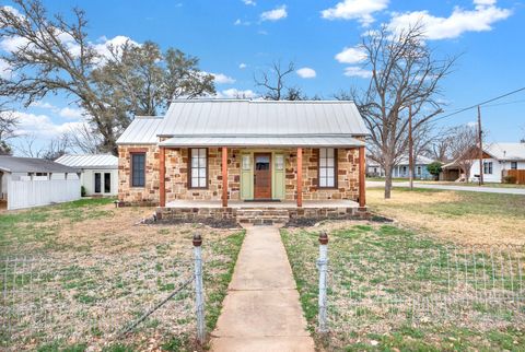 543 Westmoreland ST Mason TX 76856