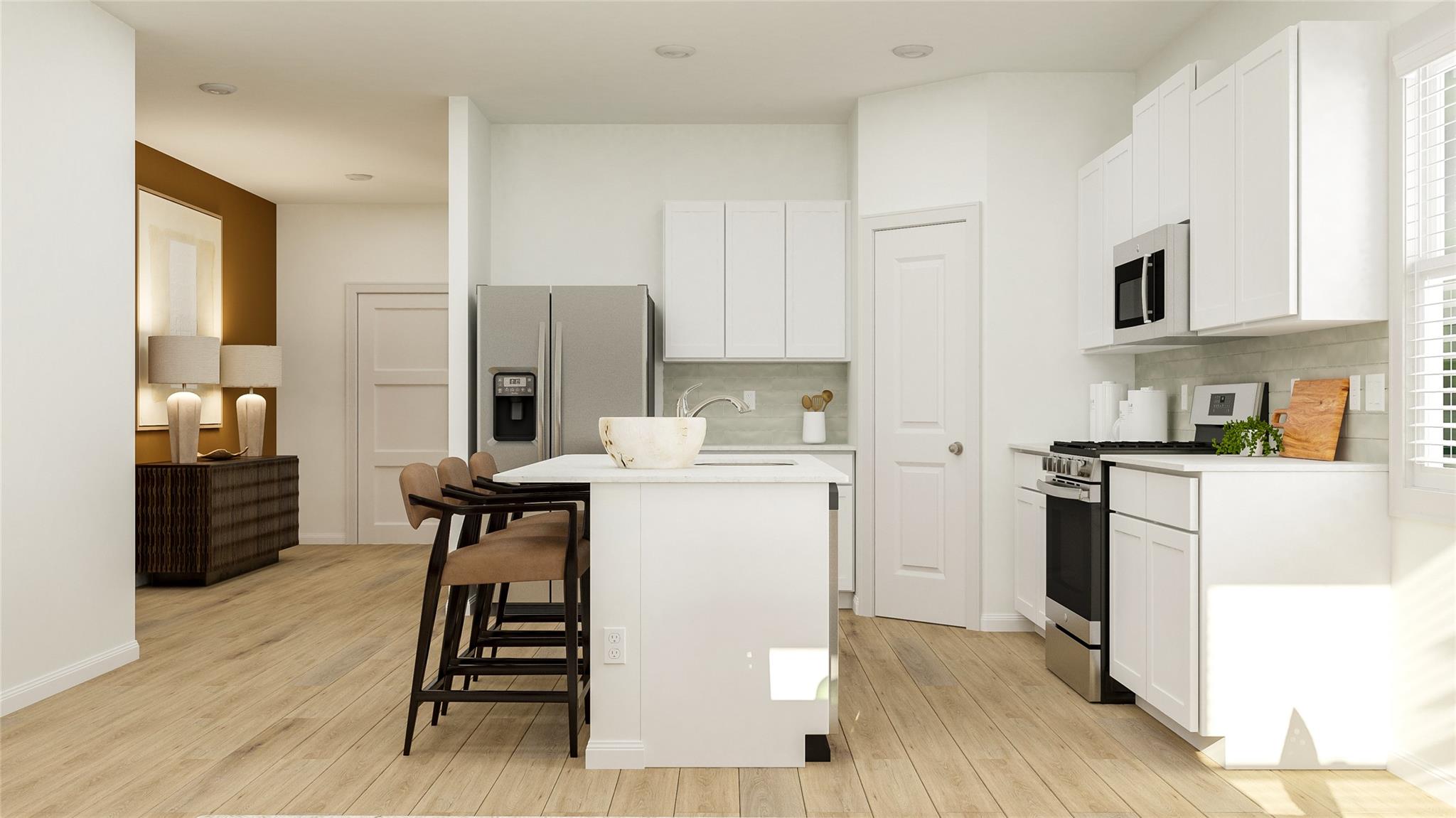 521 Vantage DR