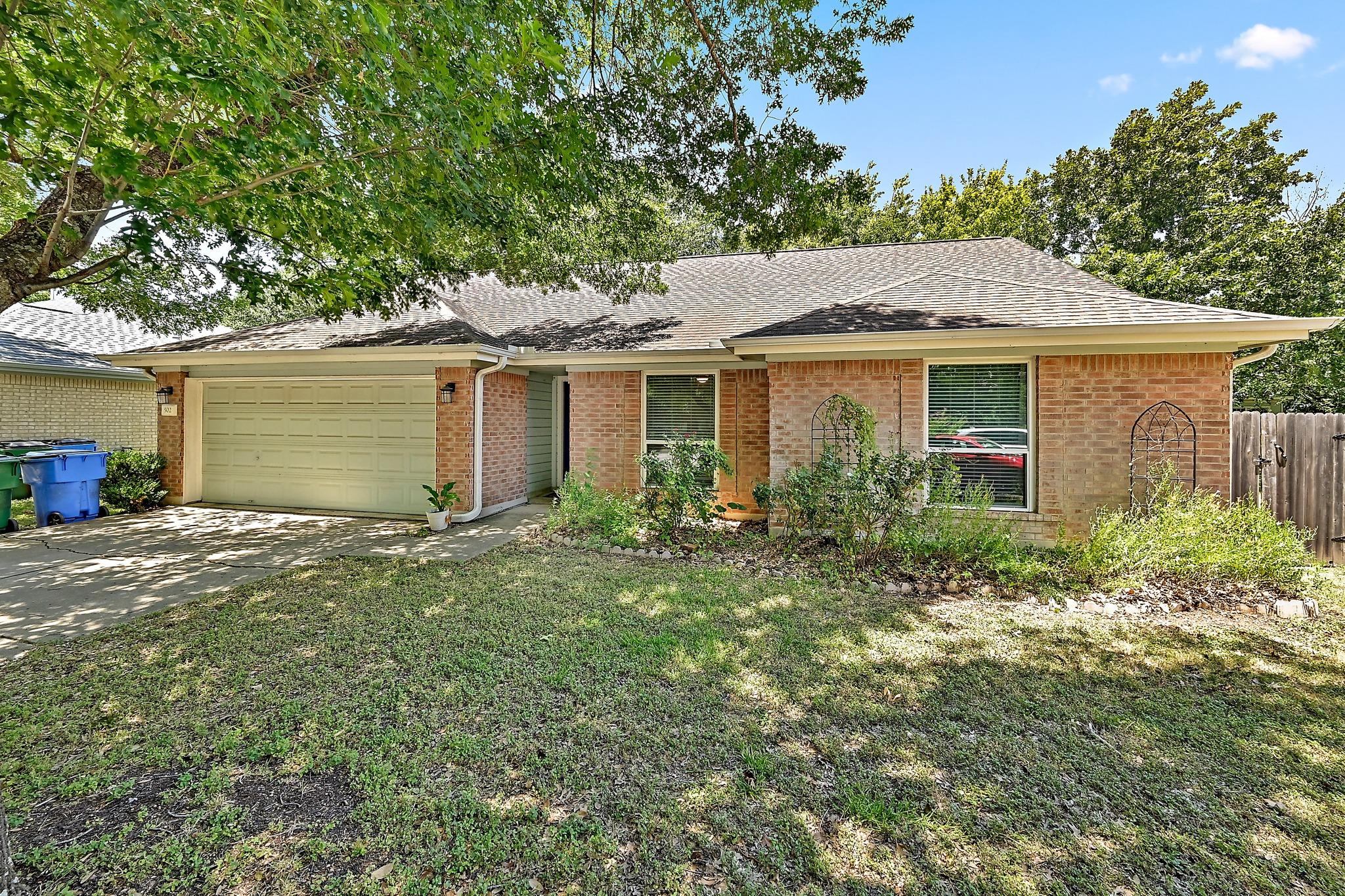 502 Dusty Leather CT