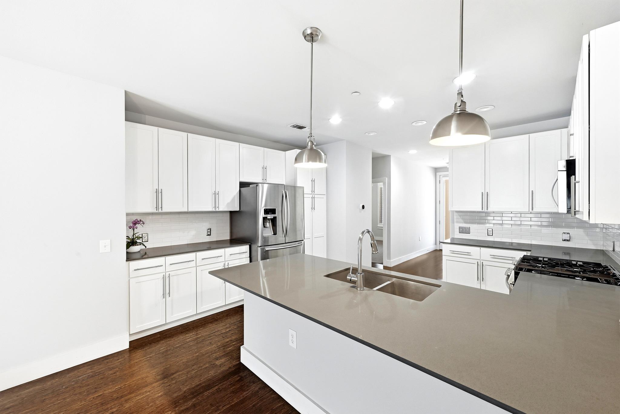 2801 Dulce LN 722