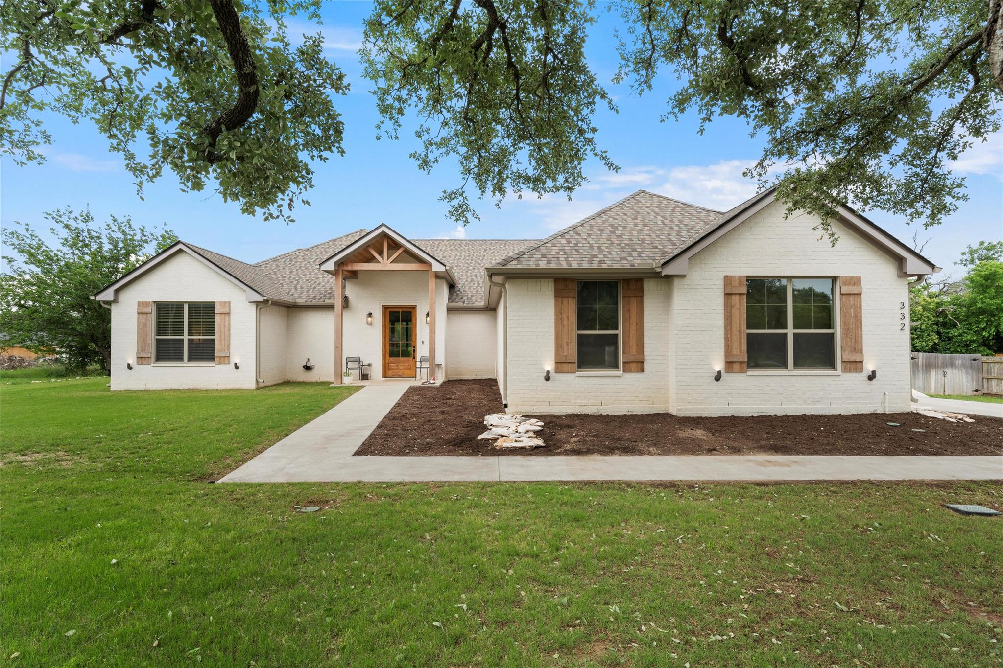 332 Claremont DR