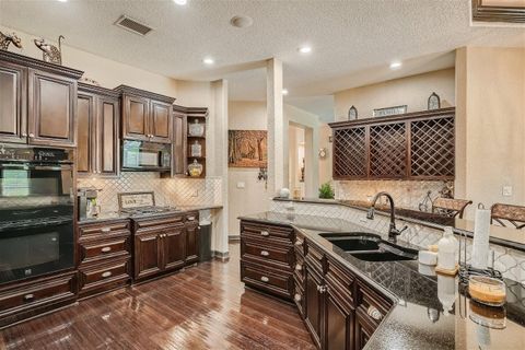 Photo of 15207 Nightingale LN, Lakeway, TX 78734 (MLS # 6356353)