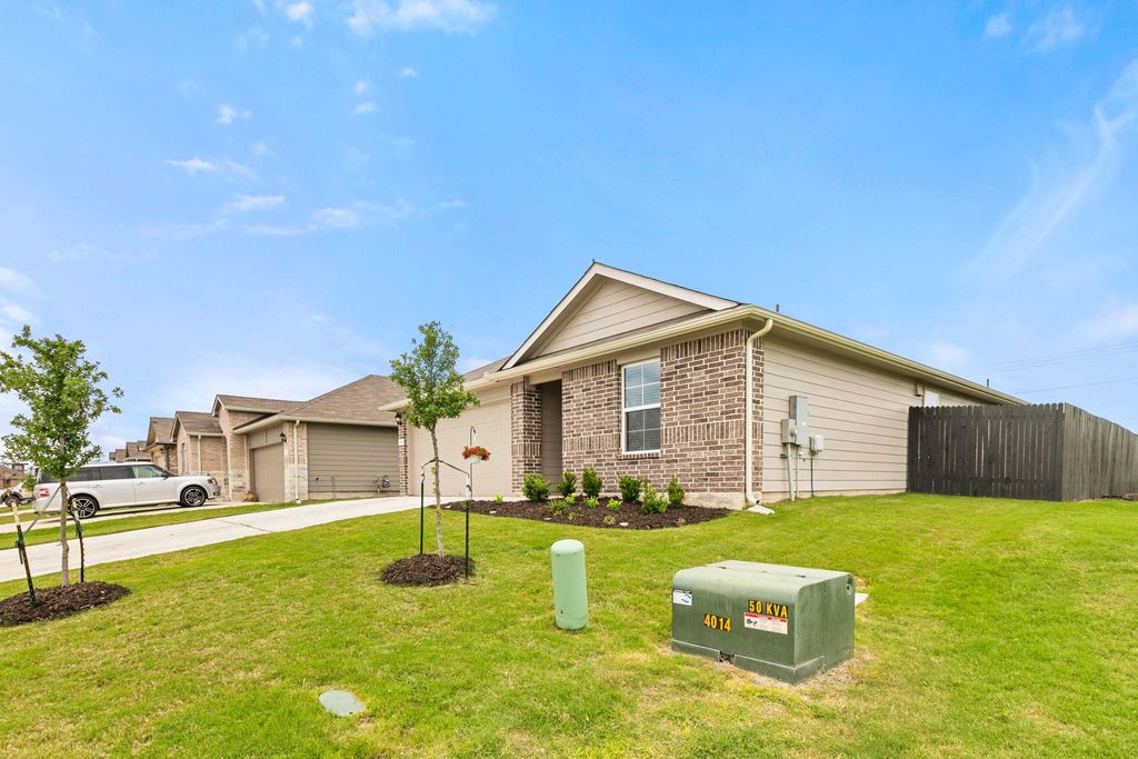 Photo of 414 Aylor WAY, Lockhart, TX 78644 (MLS # 9026333)