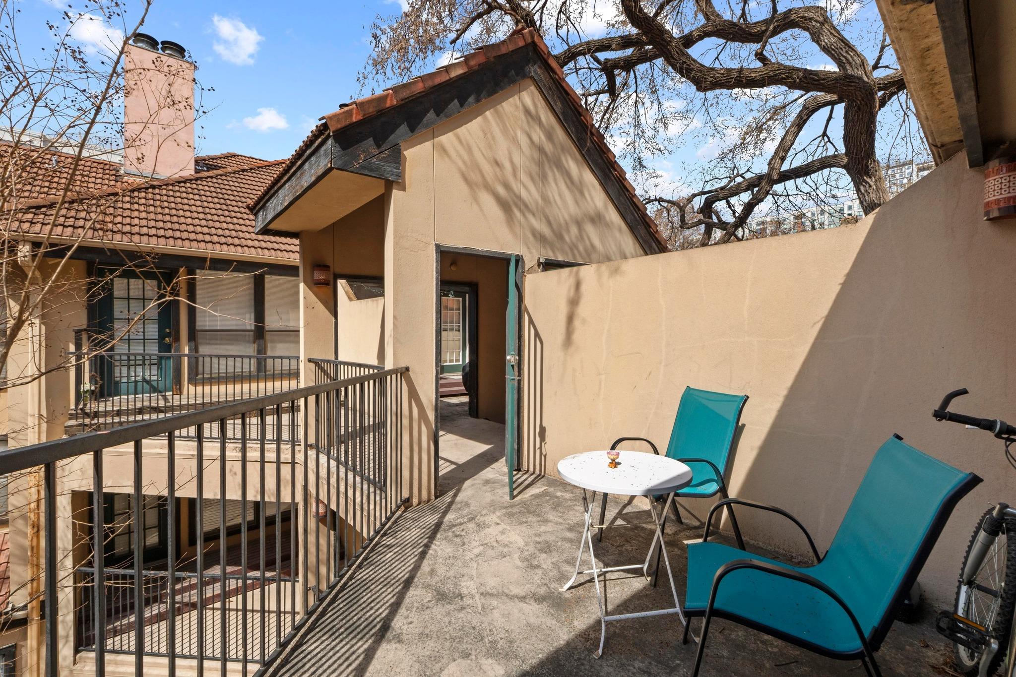 2110 Rio Grande ST 303