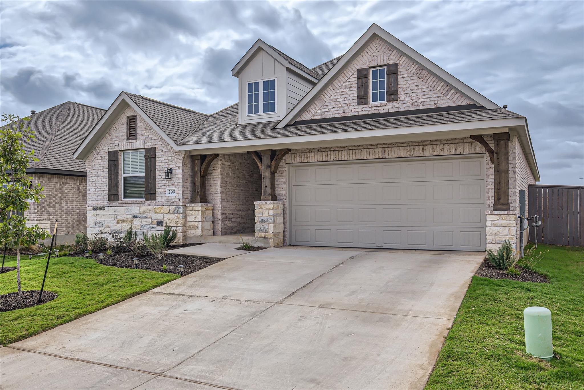 299 Grand Teton DR
