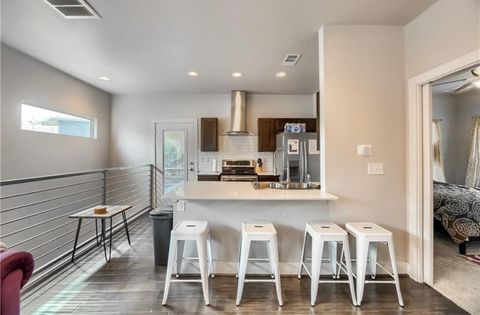 Tiny photo for 1302 E 3rd ST, Austin, TX 78702 (MLS # 6932143)