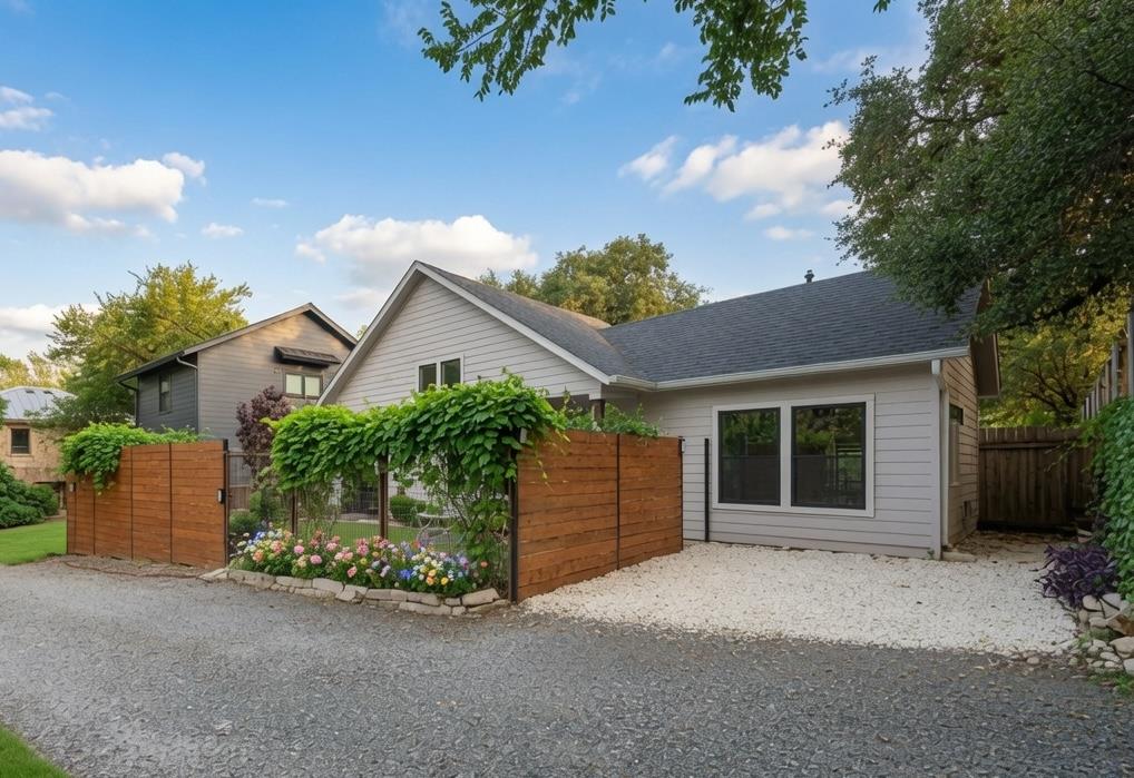 804 W Annie ST 2