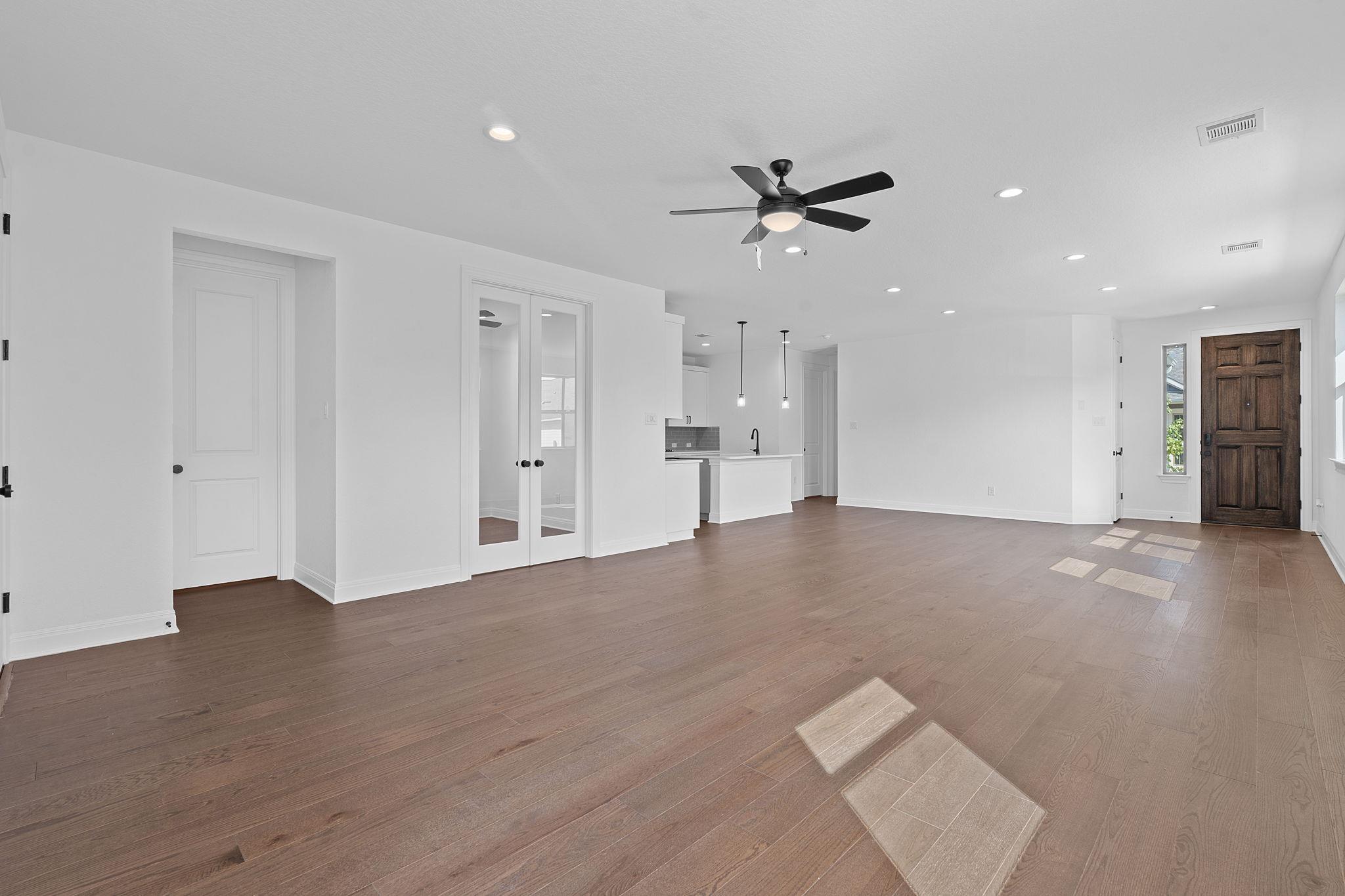338 Orleanian DR