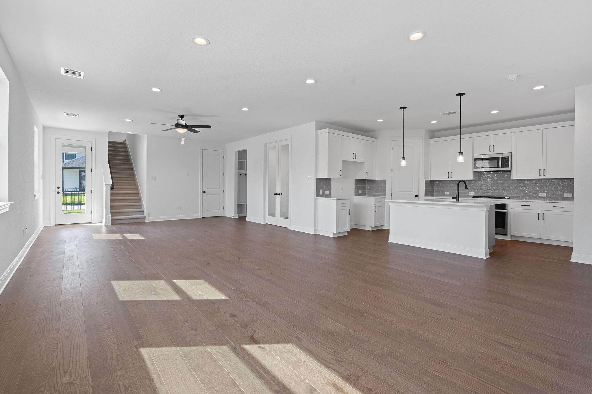 338 Orleanian DR
