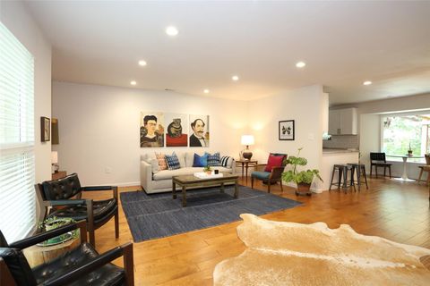 Tiny photo for 910 Emerald Wood DR, Austin, TX 78745 (MLS # 7691389)