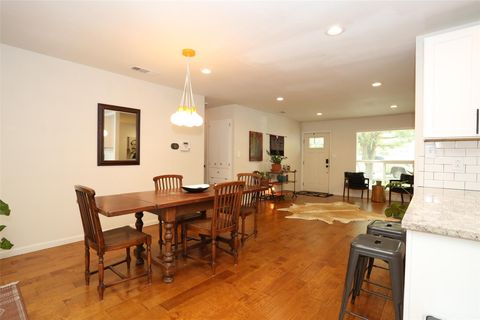 Tiny photo for 910 Emerald Wood DR, Austin, TX 78745 (MLS # 7691389)