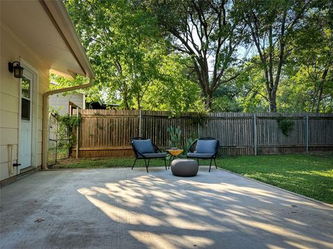 Tiny photo for 910 Emerald Wood DR, Austin, TX 78745 (MLS # 7691389)