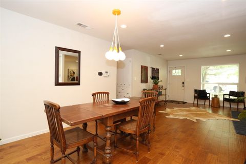 Tiny photo for 910 Emerald Wood DR, Austin, TX 78745 (MLS # 7691389)
