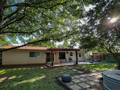 Tiny photo for 910 Emerald Wood DR, Austin, TX 78745 (MLS # 7691389)