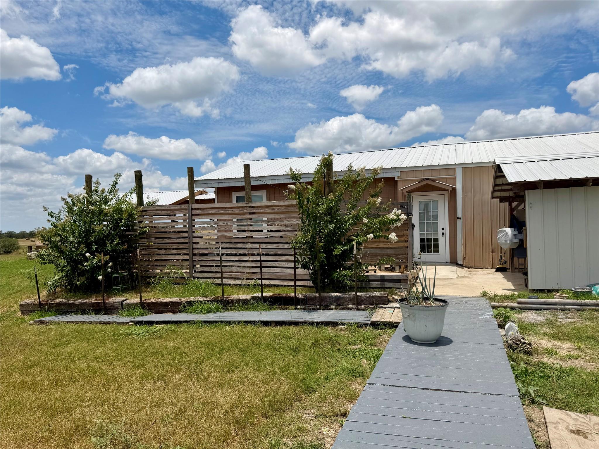441 Molasses RD
