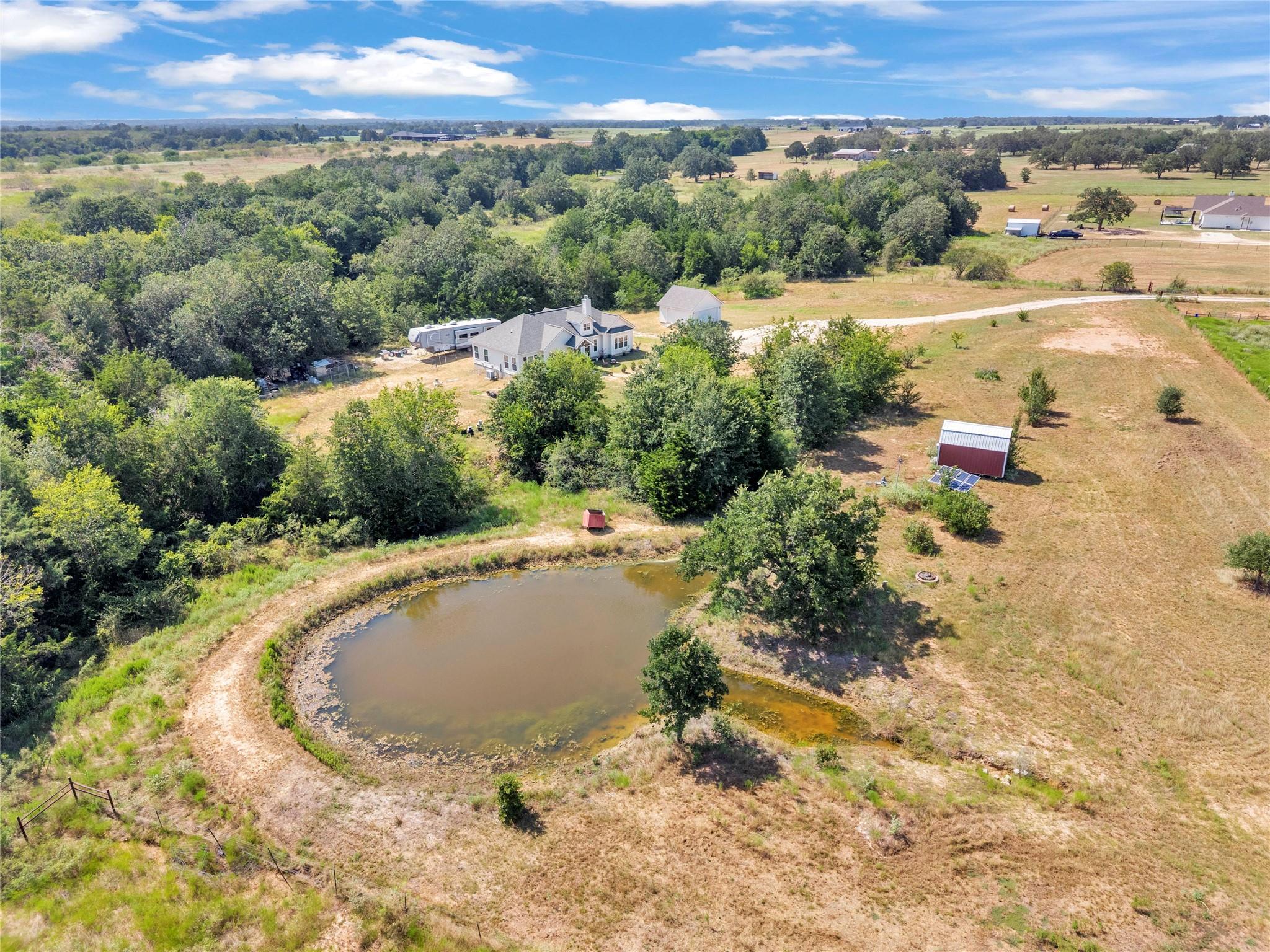 668 Fairview DR