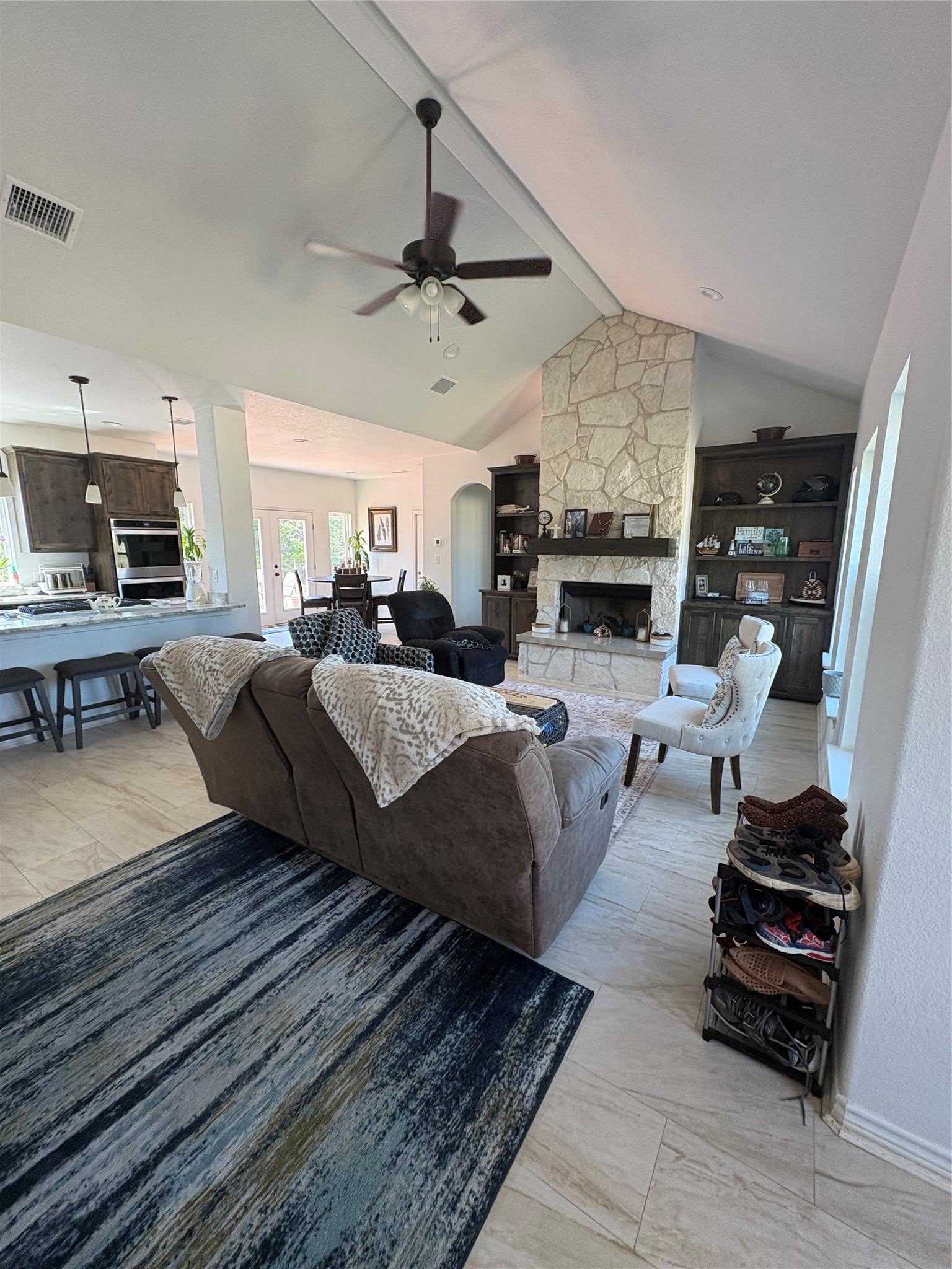 668 Fairview DR