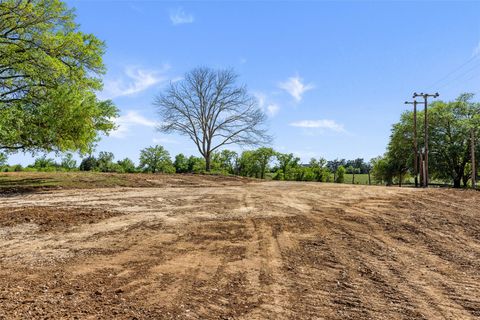 Photo of 1010 E Industry ST, Giddings, TX 78942 (MLS # 1925946)