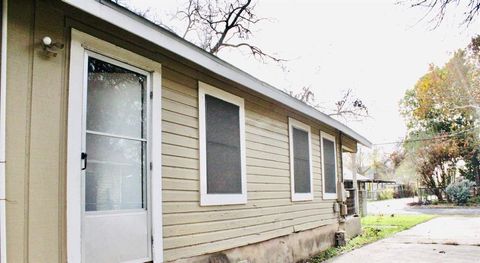 Tiny photo for 4704 Gonzales ST, Austin, TX 78702 (MLS # 8721235)