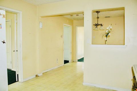 Tiny photo for 4704 Gonzales ST, Austin, TX 78702 (MLS # 8721235)