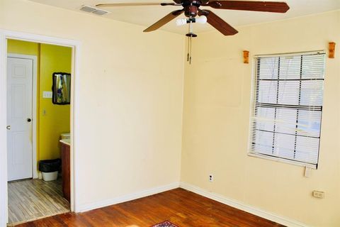 Tiny photo for 4704 Gonzales ST, Austin, TX 78702 (MLS # 8721235)