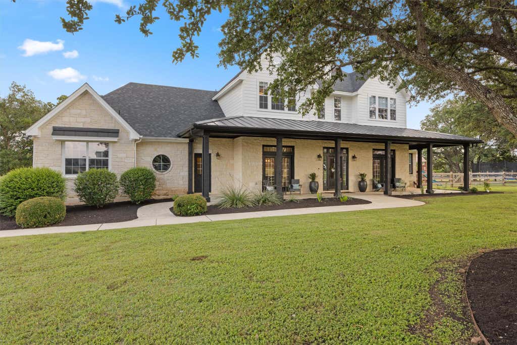 Photo of 140 Vincas Shadow CT, Driftwood, TX 78619 (MLS # 6258224)