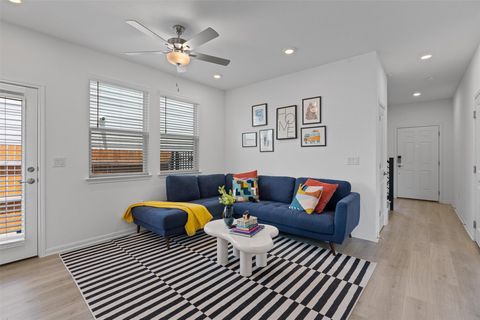 Tiny photo for 13506 Grand Central DR, Pflugerville, TX 78660 (MLS # 2131549)