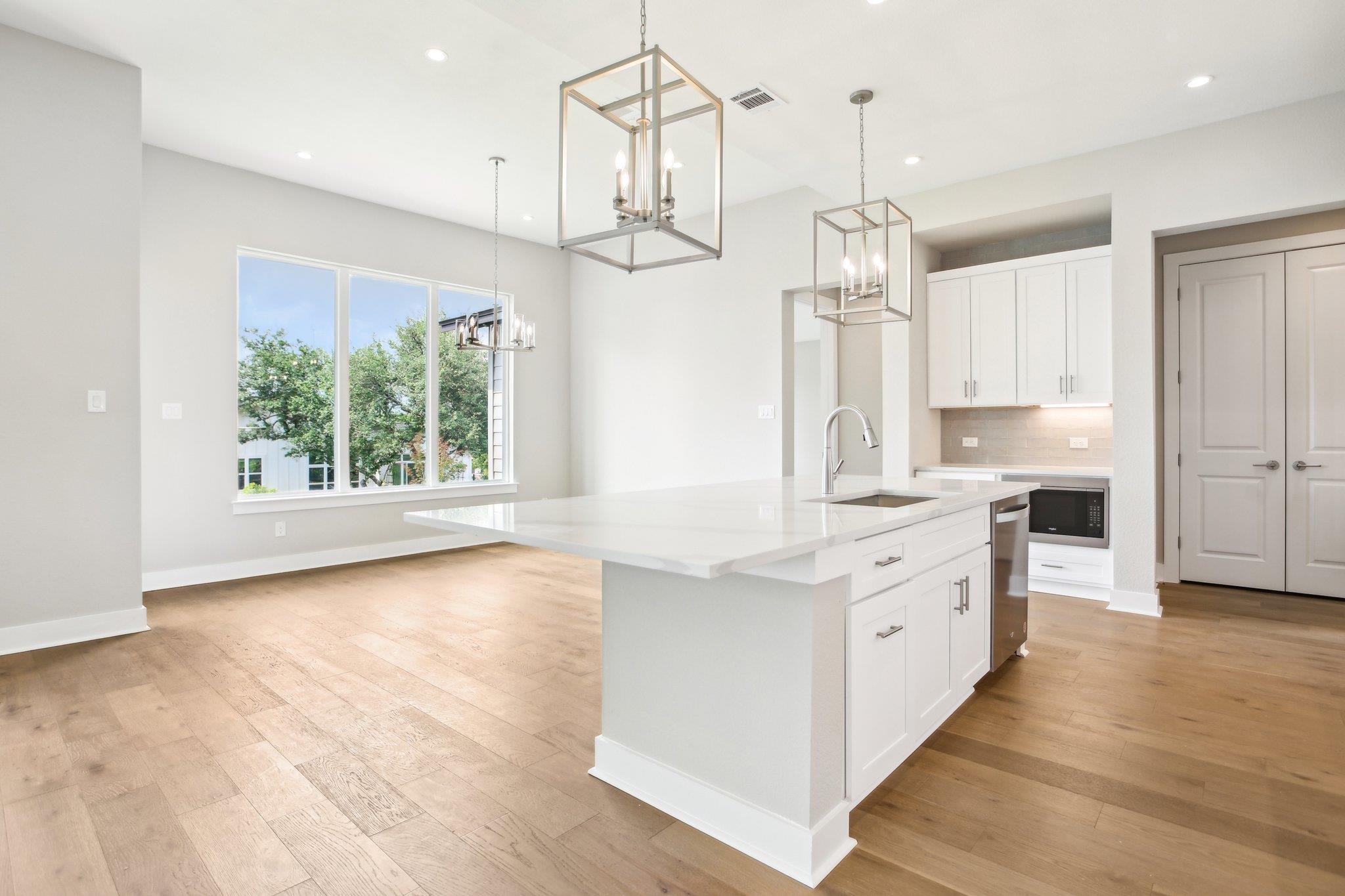 2136 Quiet Stables CIR