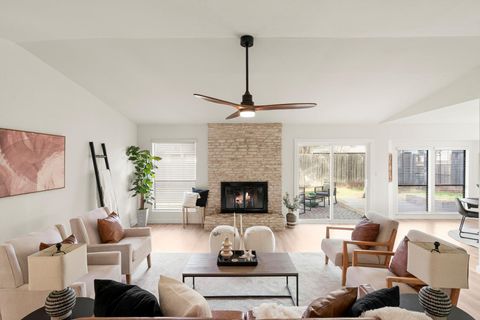 4911 White Elm DR Austin TX 78749