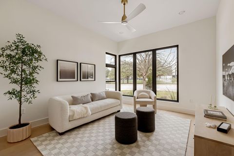 Tiny photo for 2607 Richcreek RD, Austin, TX 78757 (MLS # 1537660)