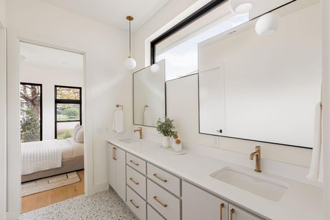 Tiny photo for 2607 Richcreek RD, Austin, TX 78757 (MLS # 1537660)