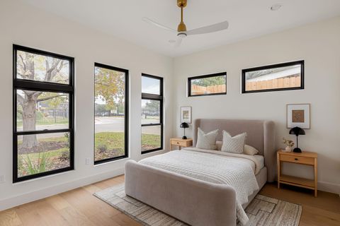 Tiny photo for 2607 Richcreek RD, Austin, TX 78757 (MLS # 1537660)