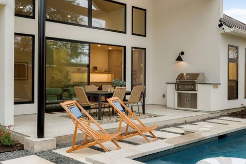 Tiny photo for 2607 Richcreek RD, Austin, TX 78757 (MLS # 1537660)