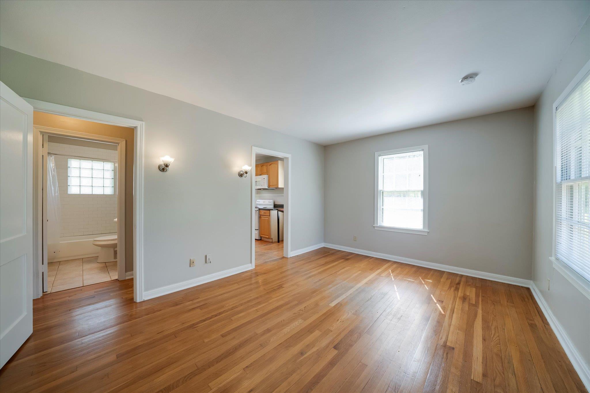 1732 Watterson RD