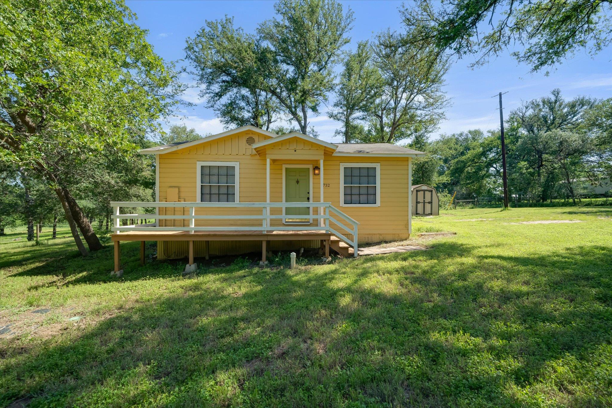 1732 Watterson RD