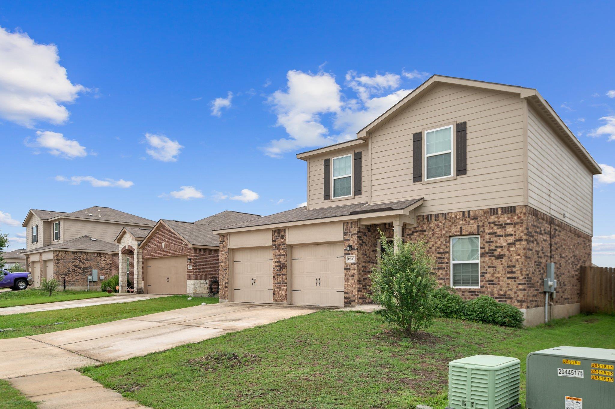 19713 Hubert R Humphrey RD